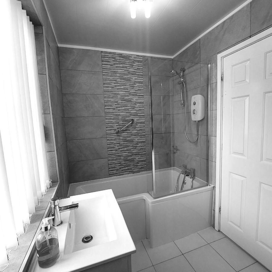 Bonnie'S Apartment, Adults Only Bowness-on-Windermere Bagian luar foto